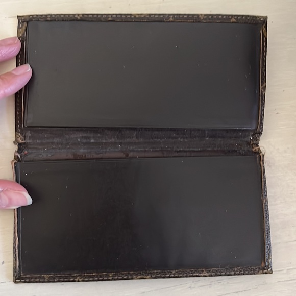 Authentic Louis Vuitton Monogram Checkbook Wallet - Picture 3 of 5